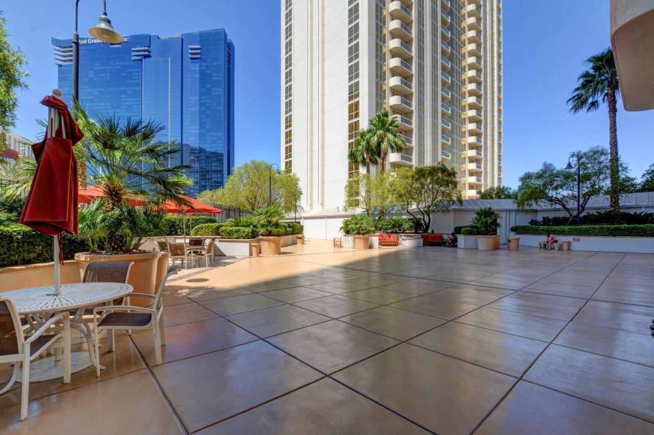 Mgm Signature-22-703 Strip View Jacuzzi Studio Las Vegas Exteriér fotografie